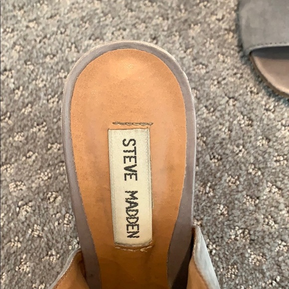 Chunky Steve Madden Heels - Picture 4 of 5